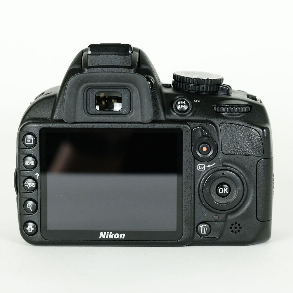 Nikon D3100 ボディ