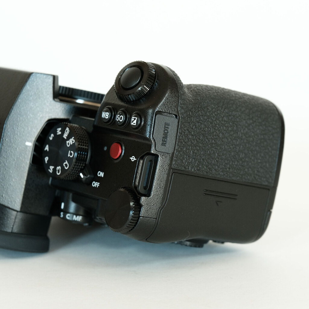 【試写程度のみ】 LUMIX DC-S5M2 ボディ シャッター回数1542枚 Panasonic DC-S5M2X LUMIX S5IIX ミラーレス一眼カメラ ボディ