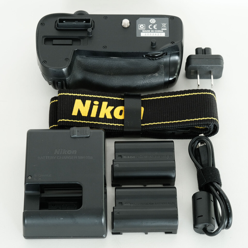 Nikon D7200 バッテリーパックキット Nikon D7200 バッテリーパックキット