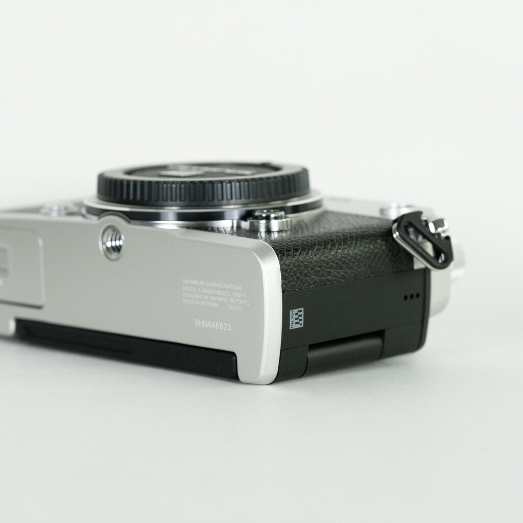 OLYMPUS PEN-F OLYMPUS PEN-F