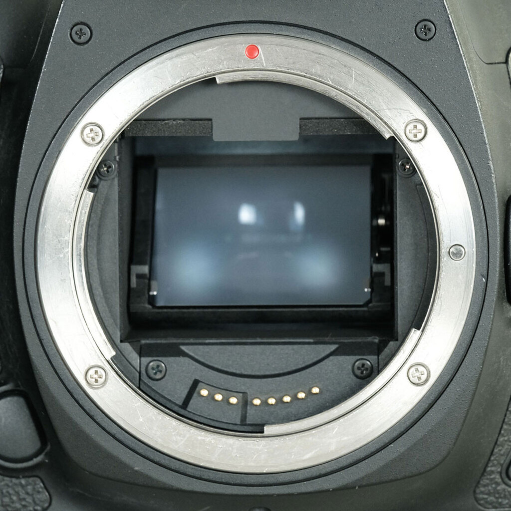 Canon EOS 5D Mark IV Canon EOS 5D Mark IV