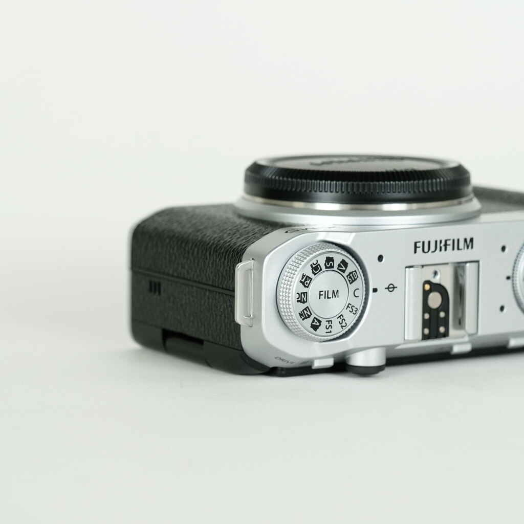 FUJIFILM X-M5 FUJIFILM X-M5