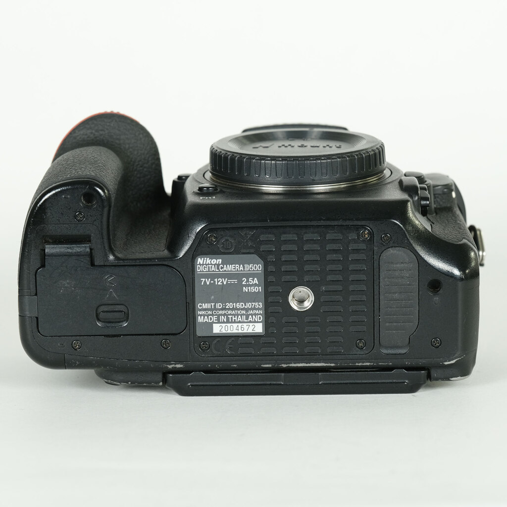 Nikon D500
