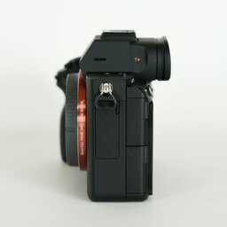 SONY α7 III(ILCE-7M3) SONY α7 III(ILCE-7M3)
