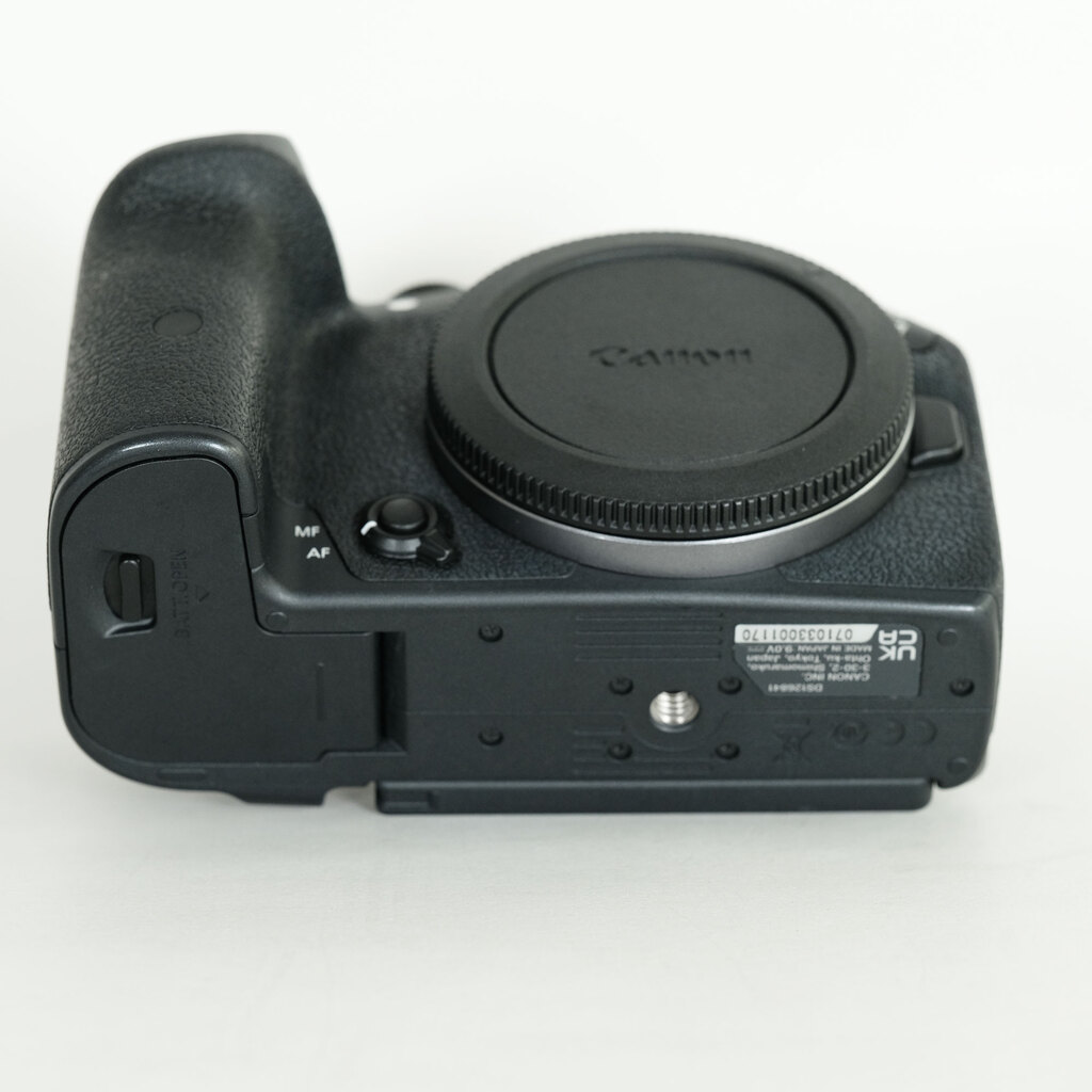 Canon EOS R7 Canon EOS R7