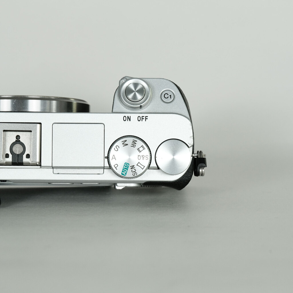 SONY α6400（ILCE-6400）