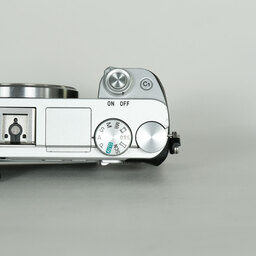 SONY α6400（ILCE-6400）