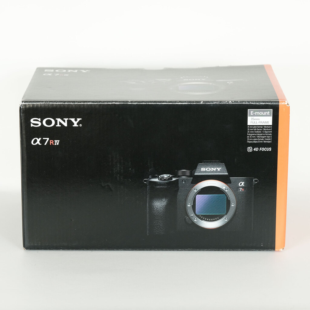 SONY α7RIV ボディ ILCE-7RM4A   【後期モデル 液晶下部にSONYロゴなし】 SONY α7RIV ボディ ILCE-7RM4A   【後期モデル 液晶下部にSONYロゴなし】
