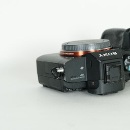 SONY α7 III(ILCE-7M3) SONY α7 III(ILCE-7M3)