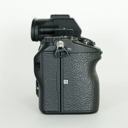 SONY α7 III（ILCE-7M3）