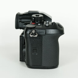 Panasonic LUMIX DC-GH7 ボディ Panasonic LUMIX DC-GH7 ボディ