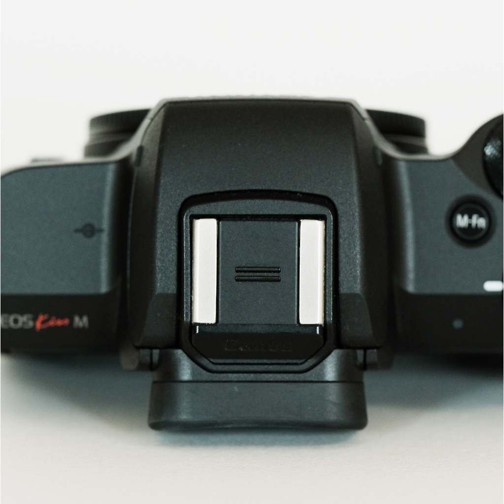 Canon EOS Kiss M