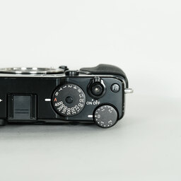 FUJIFILM X-Pro1 FUJIFILM X-Pro1