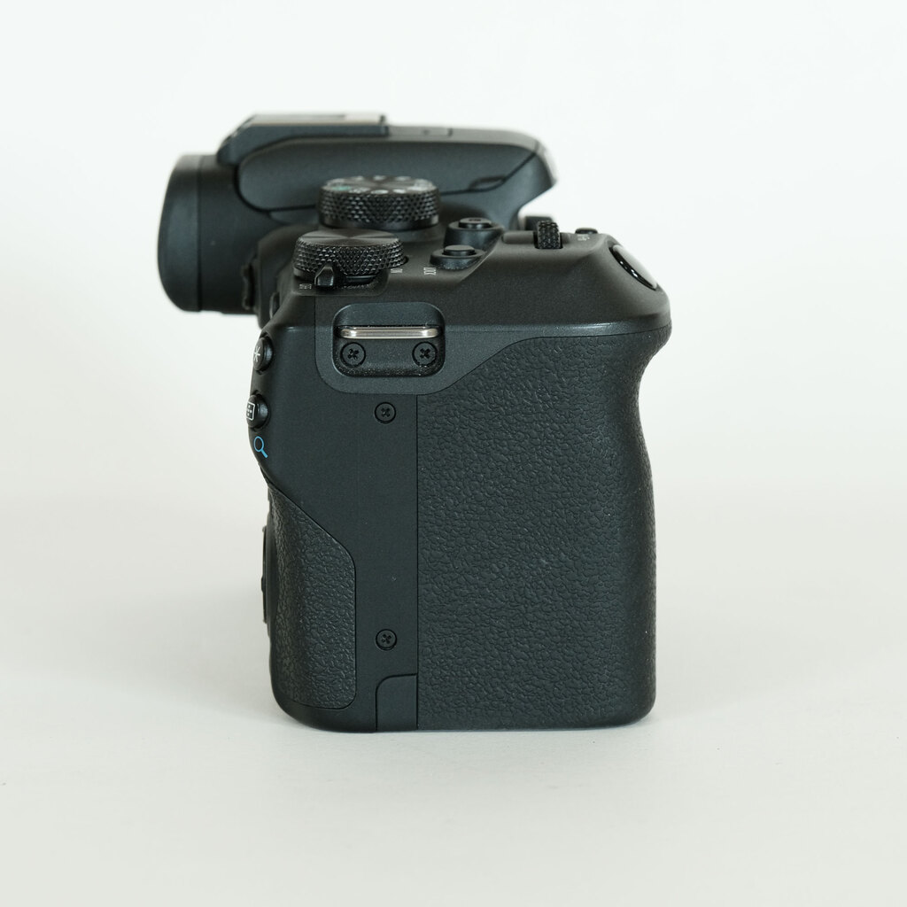 Canon EOS R10 Canon EOS R10