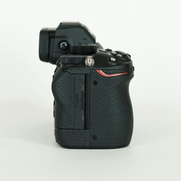 Nikon Z5 Nikon Z5