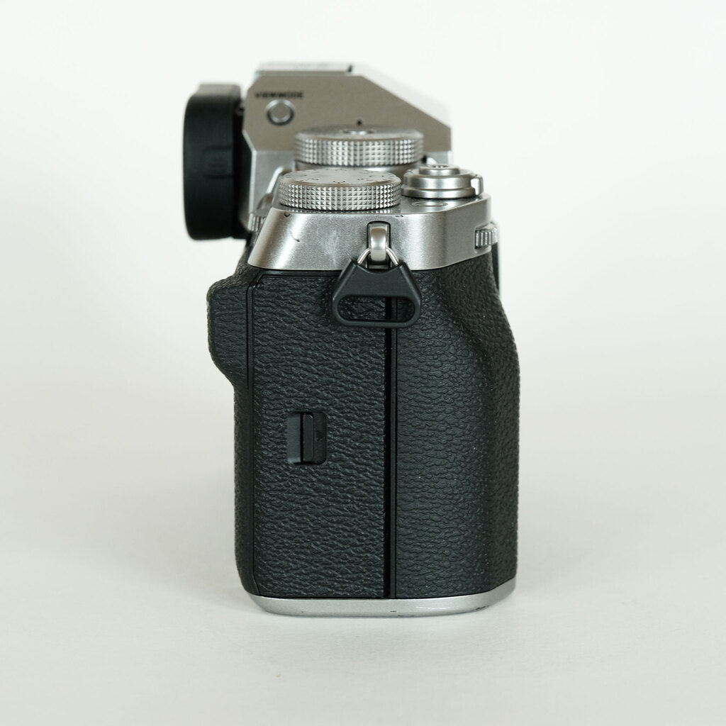 FUJIFILM X-T5 FUJIFILM X-T5