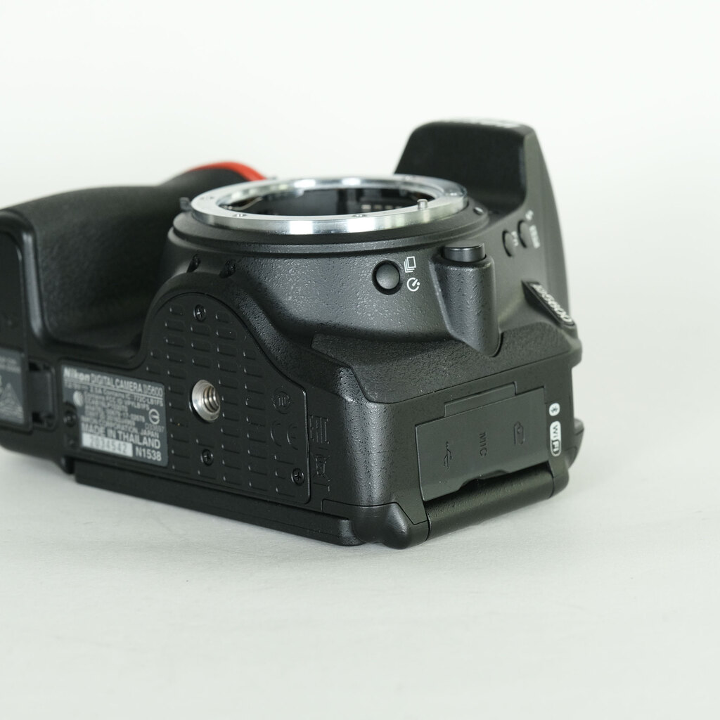 Nikon D5600