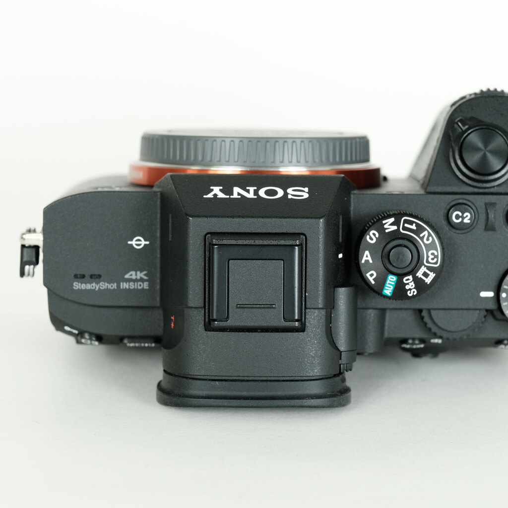 SONY α7RIII ボディ ILCE-7RM3A   【後期モデル 液晶下部にSONYロゴなし】 SONY α7RIII ボディ ILCE-7RM3A   【後期モデル 液晶下部にSONYロゴなし】