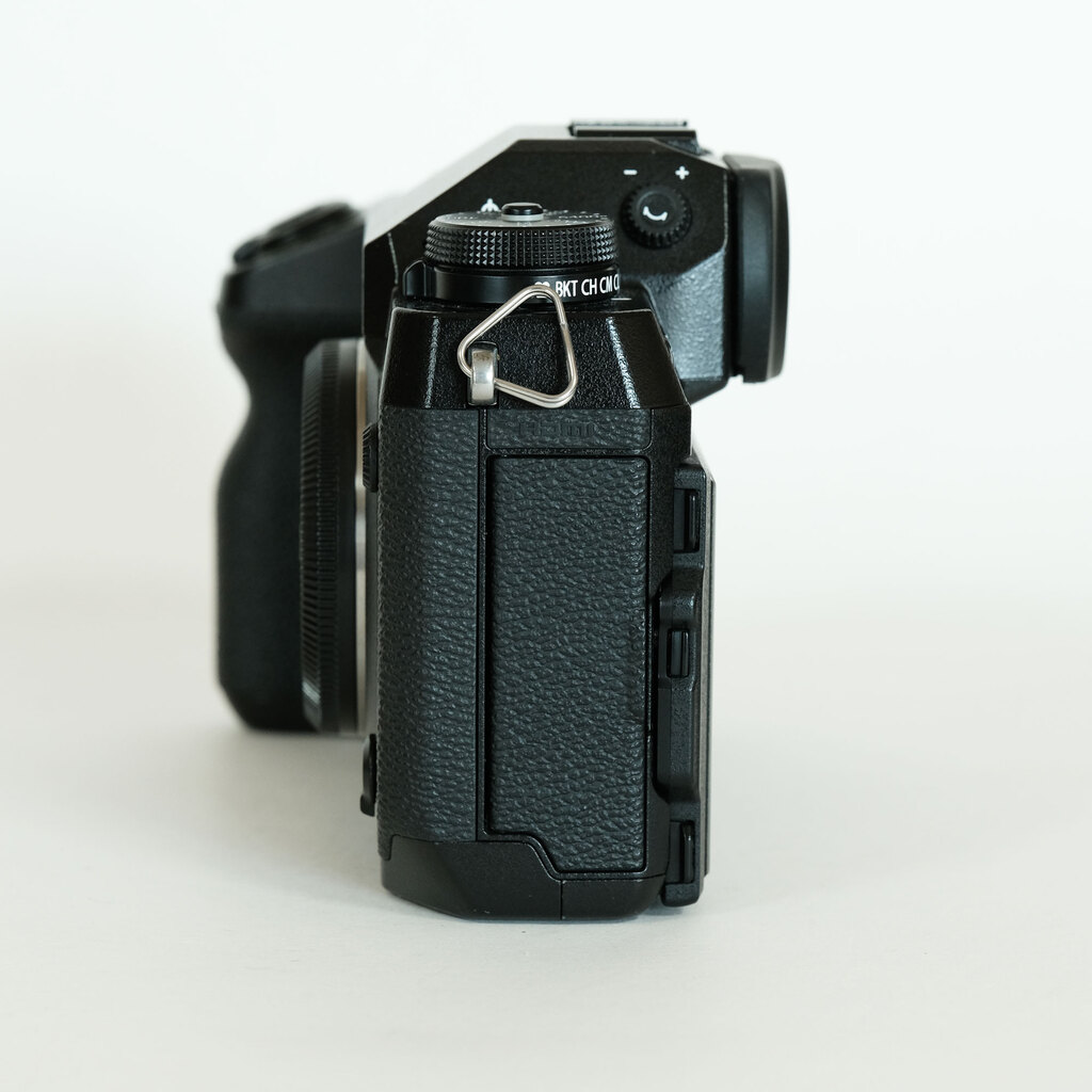 FUJIFILM X-H1 FUJIFILM X-H1