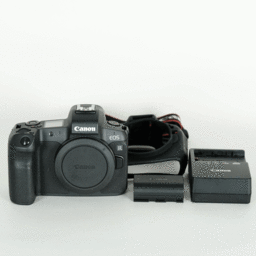 Canon EOS R