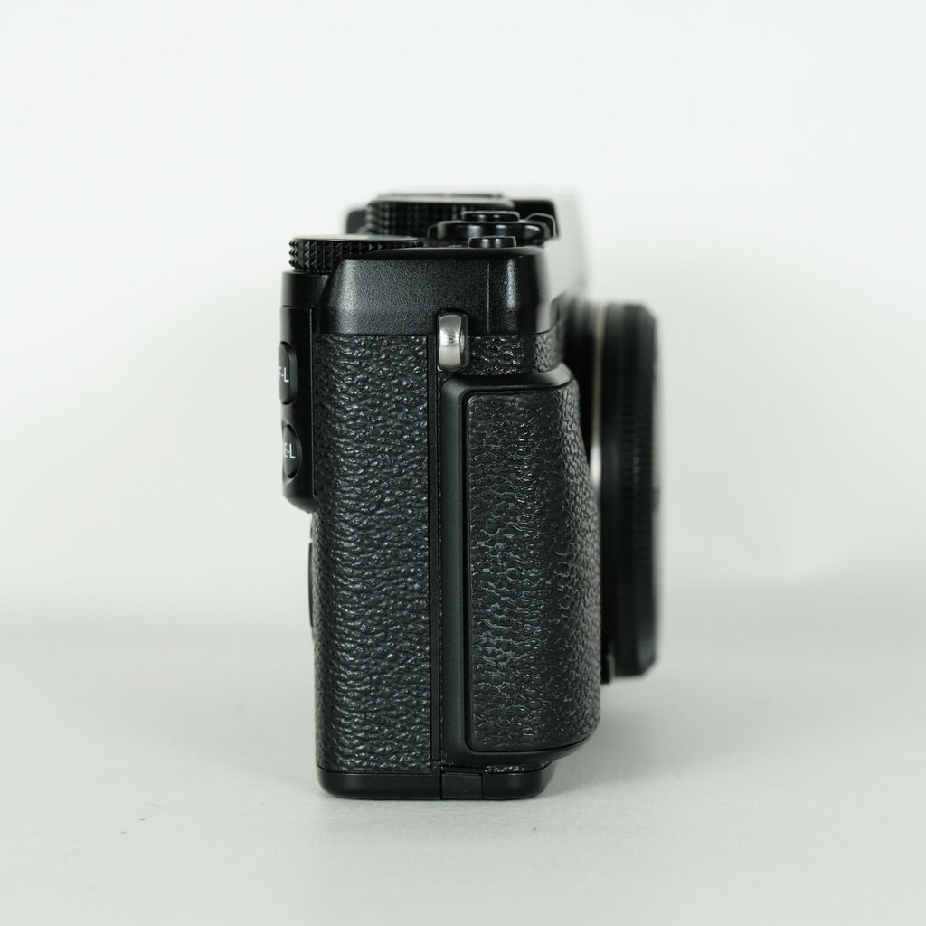 FUJIFILM X-E2 FUJIFILM X-E2