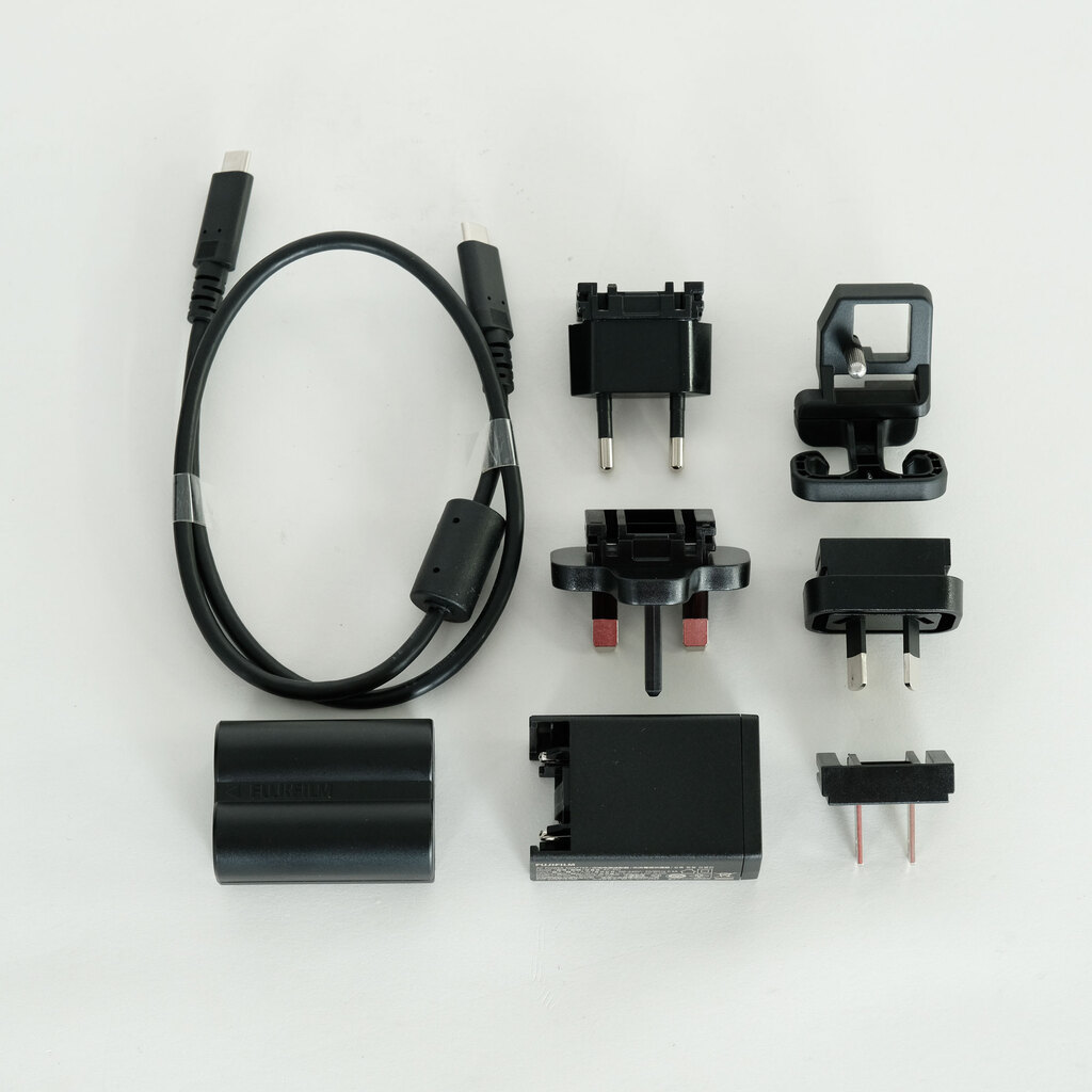 FUJIFILM X-H2 FUJIFILM X-H2