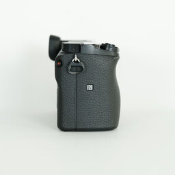 SONY α6100(ILCE-6100) SONY α6100(ILCE-6100)