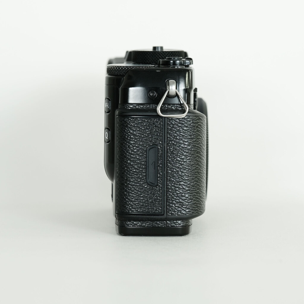 FUJIFILM X-Pro2 FUJIFILM X-Pro2