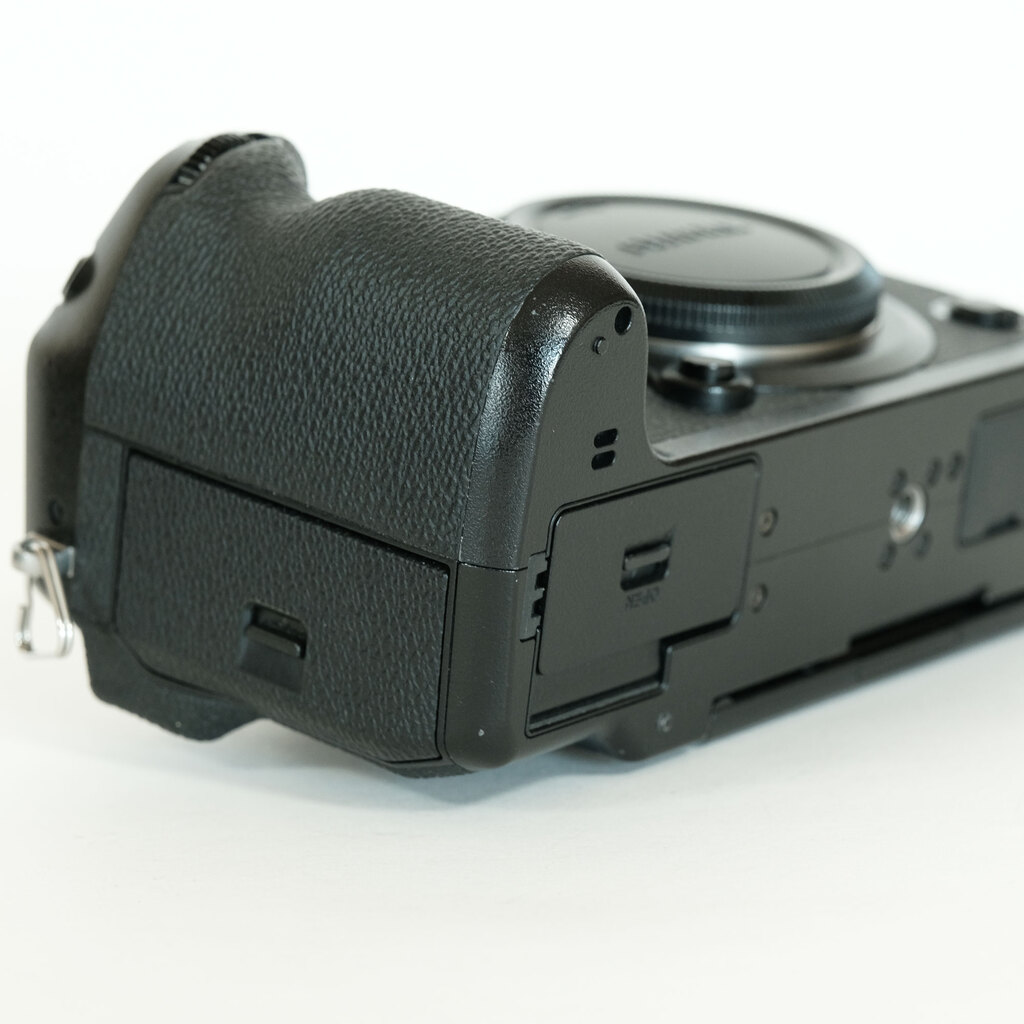 FUJIFILM X-H1 FUJIFILM X-H1