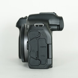 Canon EOS R7 Canon EOS R7