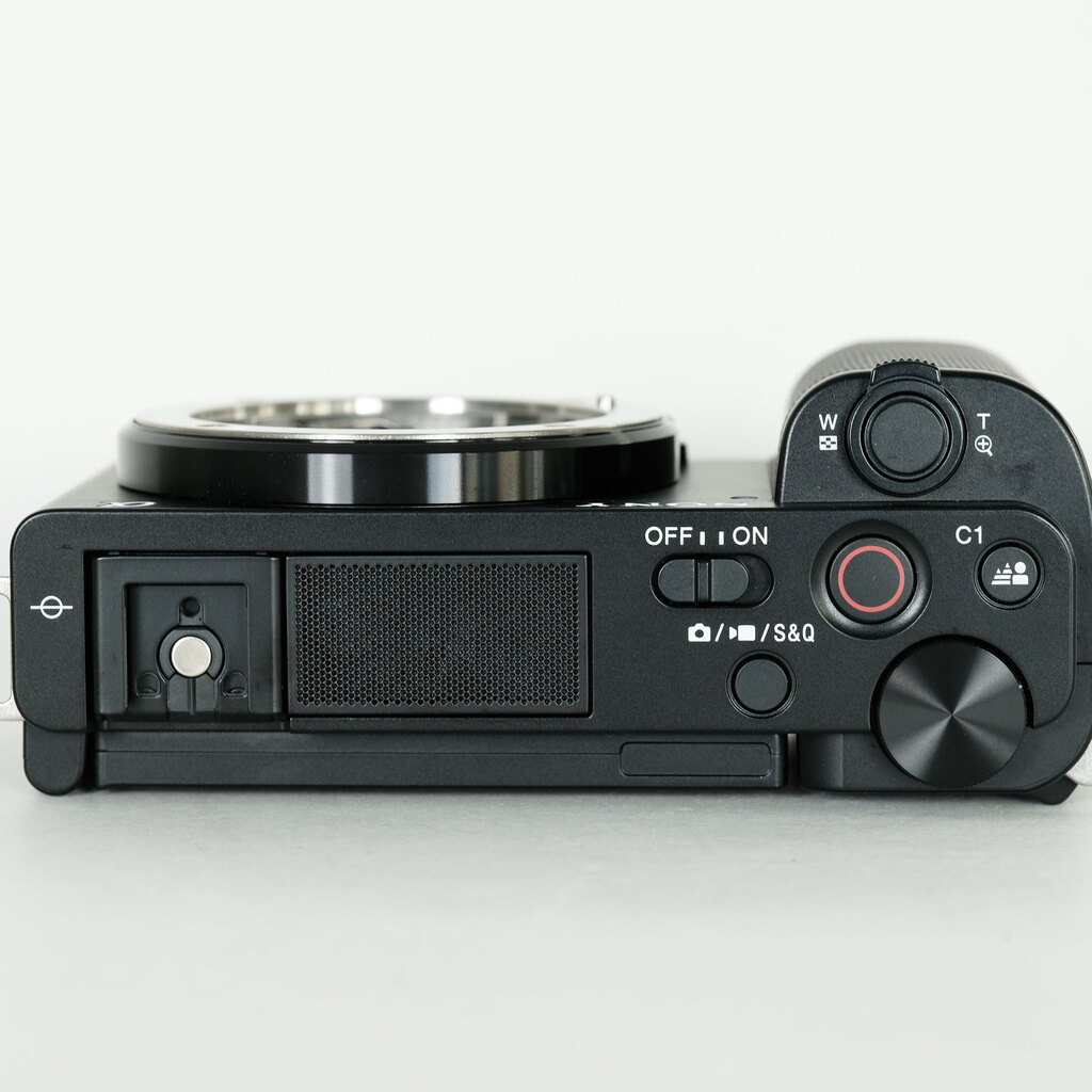 SONY VLOGCAM ZV-E10 SONY VLOGCAM ZV-E10