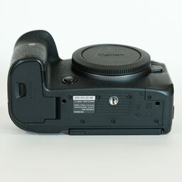 Canon EOS R6 Canon EOS R6