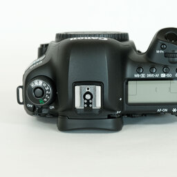 Canon EOS 5D Mark IV Canon EOS 5D Mark IV