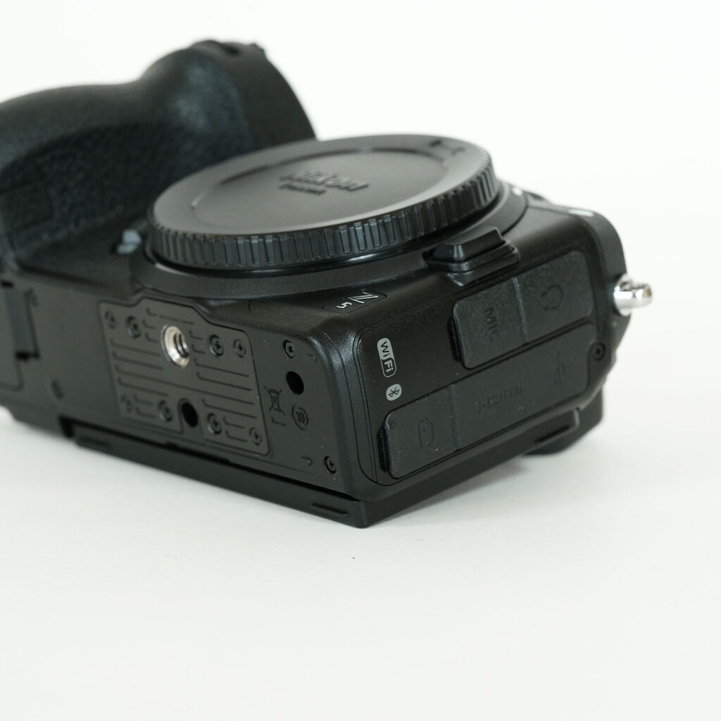 Nikon Z5 Nikon Z5