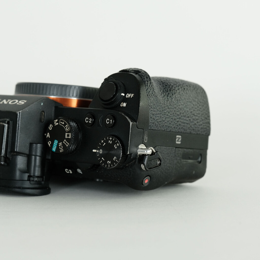SONY α7 II(ILCE-7M2) SONY α7 II(ILCE-7M2)