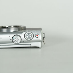 Canon EOS M100 Canon EOS M100