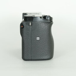 SONY α6100（ILCE-6100）