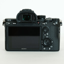 SONY α7 III(ILCE-7M3) SONY α7 III(ILCE-7M3)