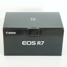 Canon EOS R7 Canon EOS R7