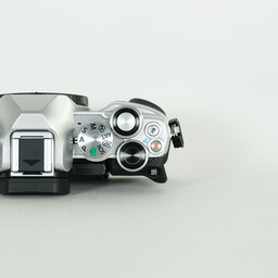 OLYMPUS OM-D E-M10 Mark IV OLYMPUS OM-D E-M10 Mark IV