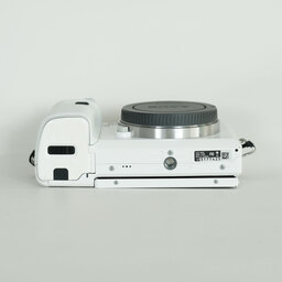 SONY α6000(ILCE-6000) SONY α6000(ILCE-6000)