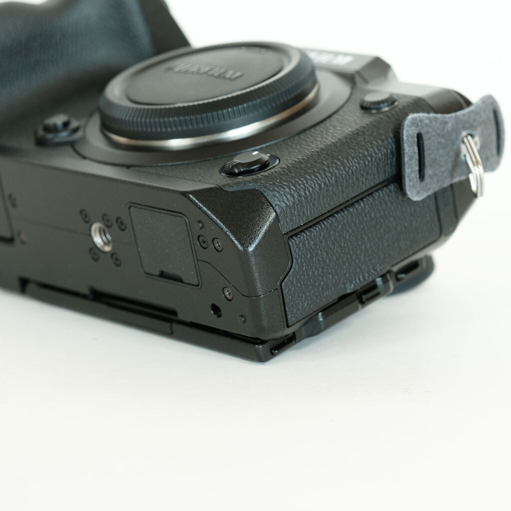 FUJIFILM　x-h1 状態良好　約10,000ショット　おまけ付き FUJIFILM X-H1が好きすぎる。2022年の今さらレビュー。 | BORN