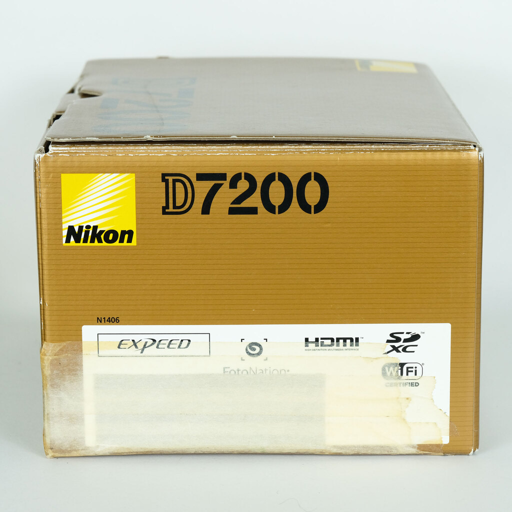 Nikon D7200
