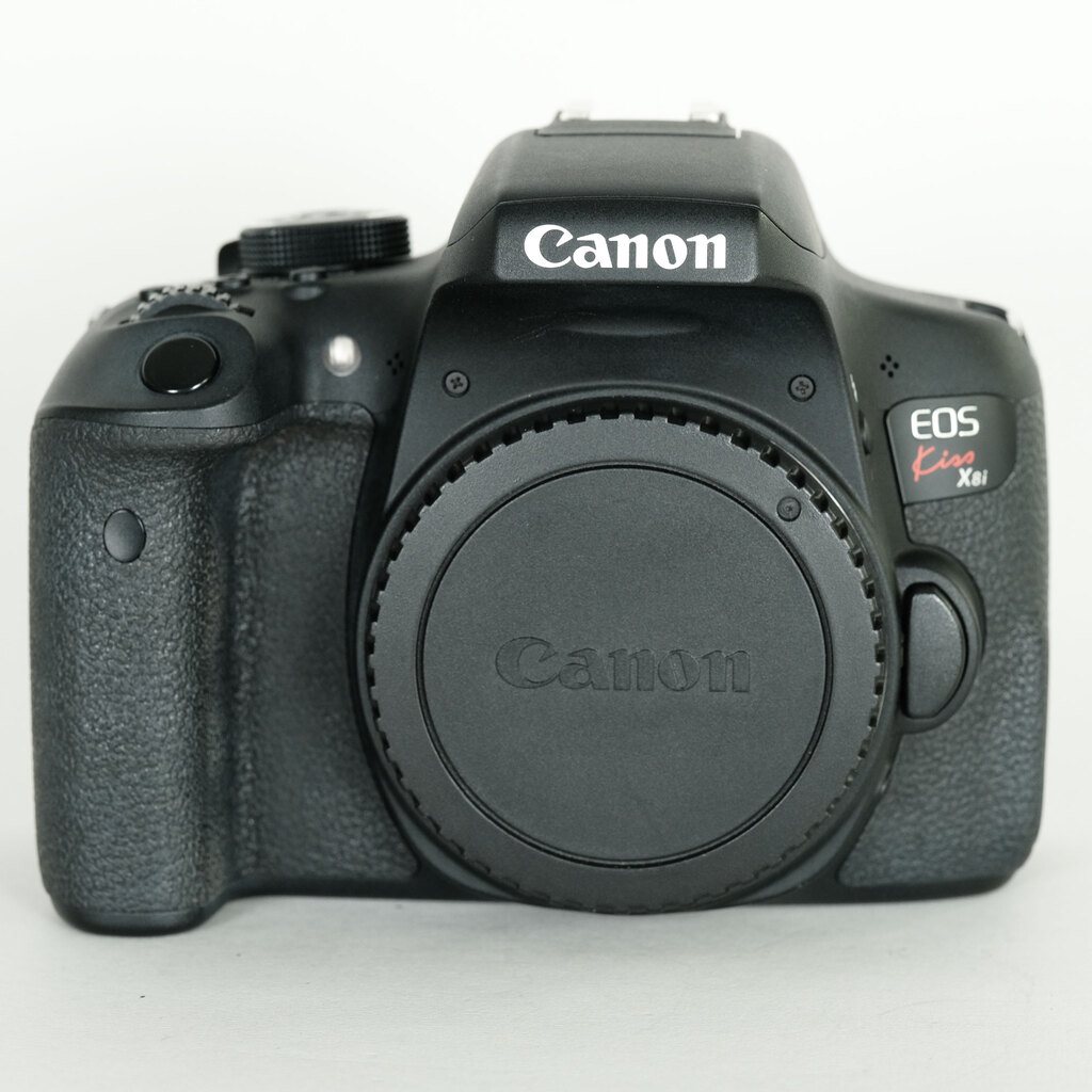 Canon EOS Kiss X8i Canon EOS Kiss X8i