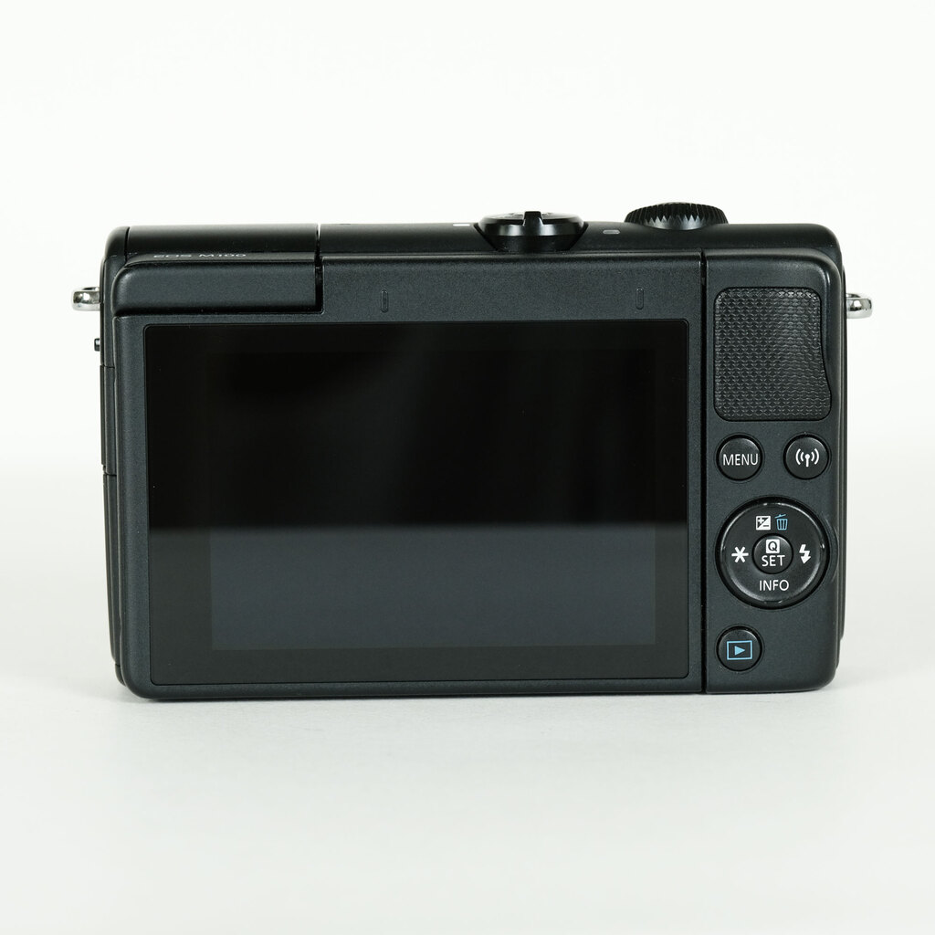 Canon EOS M100