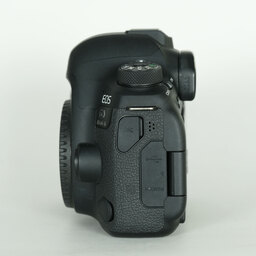 Canon EOS 6D Mark II