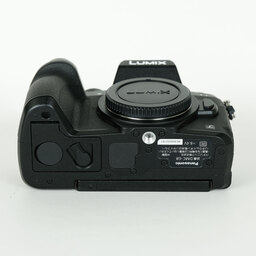 Panasonic LUMIX DMC-G8 Panasonic LUMIX DMC-G8