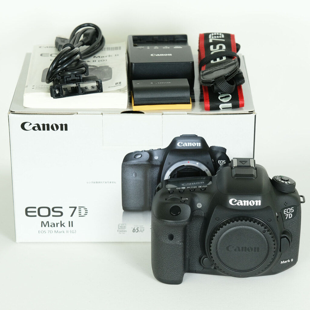 Canon EOS 7D Mark II Canon EOS 7D Mark II