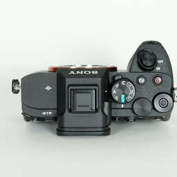 SONY α7 IV(ILCE-7M4) SONY α7 IV(ILCE-7M4)
