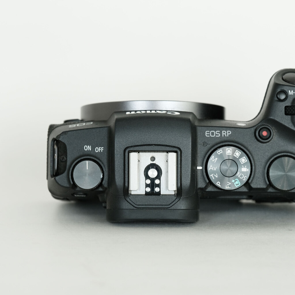 最終値下げCanon EOS RP ほぼ新品 Canon EOS RPの出品 | ONE SCENE（ワンシーン）